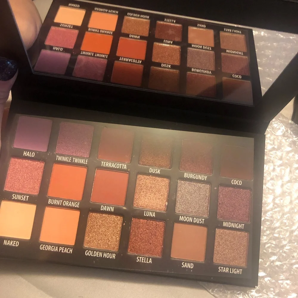 NEW KAB Day Night palette